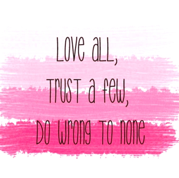 Meet your Posher, Daisy Jade - Picture 1 of 3